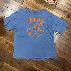 American Eagle Led Zeppelin blue and orange tee shirt
